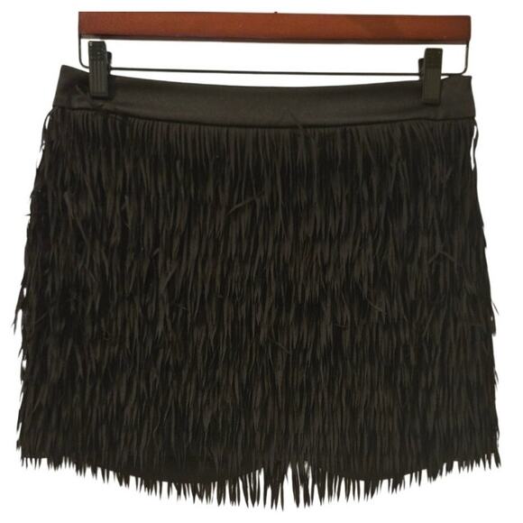 Express Fringe Black Mini Skirt Size 4 - Picture 1 of 7